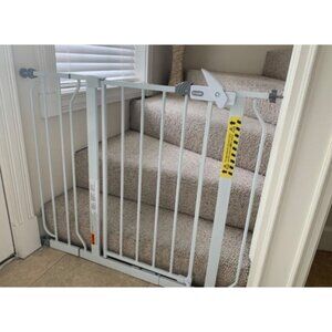 Easy Step 38.5-Inch Wide Walk Thru Baby Gate, Includes 6-Inch Extension Kit